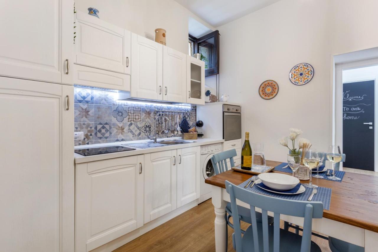 Casa Nagale- Una Suite Di Charme Nel Cuore Di Ortigia A 50 Mt Dal Mare 锡拉库扎 外观 照片